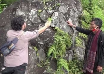 Geosite Batu Basiha di Desa Aek Bolon, Balige, Kabupaten Toba, Provinsi Sumatera Utara. [Antara/Donny Aditra]