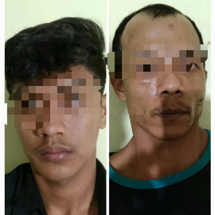 Foto kedua pelaku yang diamankan personil Satnarkoba Polres Simalungun.