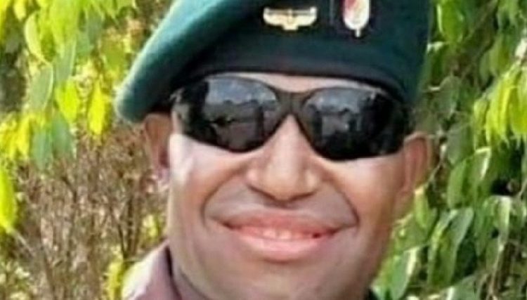 Anggota Yon Infanteri (Yonif) Raider 400, Pratu Lukius Y Matuan, bergabung dengan kelompok kriminal bersenjata (KKB). (Foto: Istimewa)