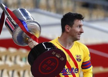 Lionel Messi sudah 13 musim beruntun selalu mencetak minimal 30 gol (AP/Angel Fernandez)