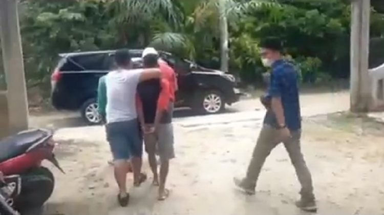 Keempat tersangka saat diamankan di Mapolres Tebingtinggi. (Foto: iNews/Abdullah Sani Hasibuan)