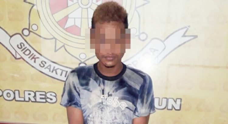 Foto HM, pelaku jambret yang diringkus Polres Simalungun.