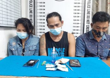 Foto ketiga pelaku dan barang bukti yang diamankan Polisi.