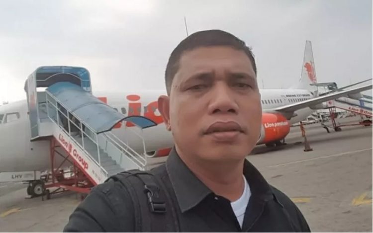 Kharuddin Siregar warga Tapung, Kabupaten Kampar, Riau gelar sayembara cari istri yang hilang (Foto: Dok Pribadi)
