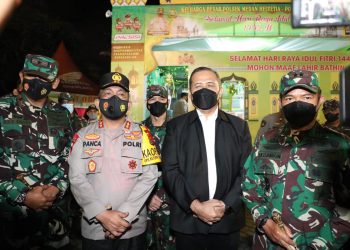 Kapolda Sumut, Irjen Pol RZ Panca Putra Simanjuntak saat di Polsek Medan Helvetia.