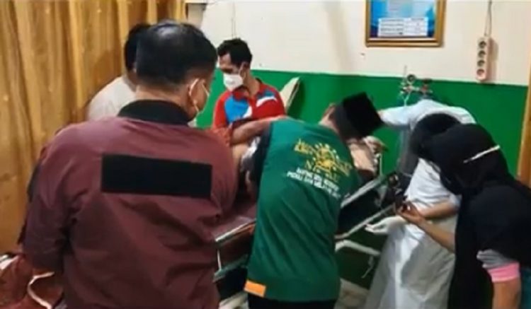 Ketua RT di Tebo, Jambi tewas dibunuh kakak ipar karena menghilangkan doa khotbah Idul Fitri, Sabtu (22/5/2021). (Foto: iNews/Budi Utomo)