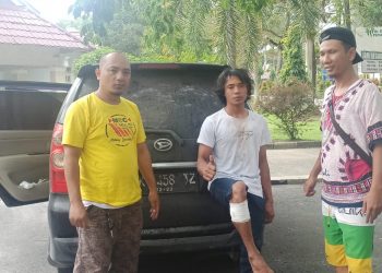 Foto pelaku dan barang bukti mobil yang diamankan Unit Sat Reskrim Polres Pematangsiantar dari Riau.