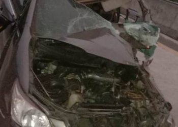 Foto mobil Innova yang terlibat kecelakaan.