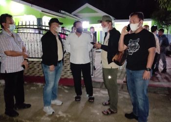 Direktur Kriminal Umum Polda Sumatera Utara, Kombespol Tatan Dirsan, Kasubdit Jatanras Dirkrimum Polda Sumatera Utara, AKBP Taryono Raharja, didampingi Kapolres Simalungun, AKBP Agus Waluyo dan Kasat Reskrim, AKP Rachmat Aribowo, serta Kapolsek Bangun, AKP LS Gultom, langsung mendatangi rumah duka, pada Sabtu (19/6/2021) pagi tadi, pukul 04.00 WIB.