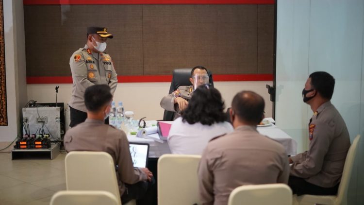 AKBP Agus Waluyo SIK, MH, mengikuti audit kinerja Itwasum Polri Tahap II TA 2021, di Meeting Room Niagara Hotel Parapat, Kecamatan Girsang Sipangan Bolon, Kabupaten Sumalungun, Jumat (11/6/2021) pagi tadi, pukul 08.00 WIB.