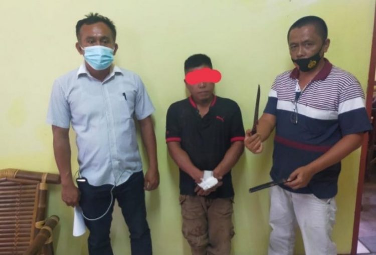 Pelaku pembunuhan di Dairi saat ditangkap polisi. (Foto: Istimewa)