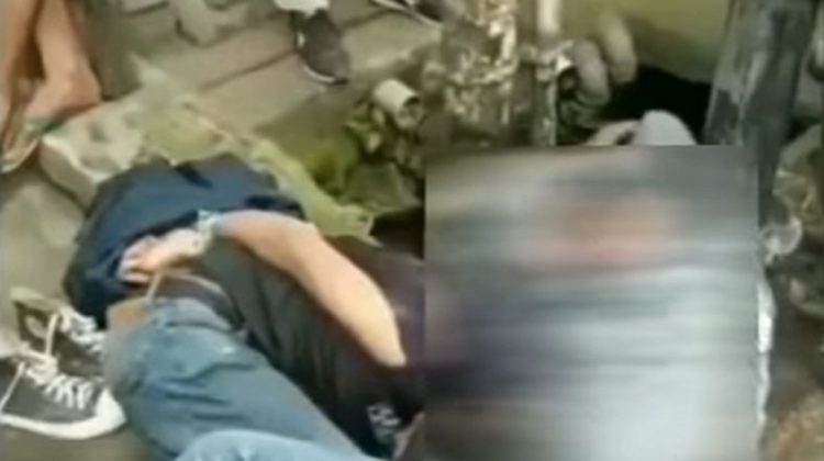 Dua pria nekat mencuri motor trail polisi di Pancoran, dibikin babak belur warga (Screengrab: YouTube)