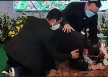Suasana pemakaman istri Yasonna Laoly di San Diego Hills Memorial Park Karawang (foto: 20detik)