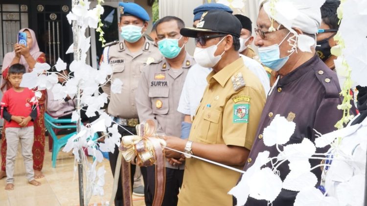 Polres Simalungun melaunching Kampung Tangguh Anti Narkoba secara serentak, di Jalan Sederhana Huta II, Nagori Perdagangan II, Kecamatan Bandar, Kabupaten Simalungun, Selasa (29/6/2021) siang, sekira pukul 14.30 WIB.