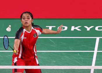 Gregoria Mariska meraih kemenangan perdana di Olimpiade Tokyo 2020 saat menghadapi wakil Myanmar Thet Htar Thuzar di Musashino Forest Sport Plaza, Tokyo, Minggu (25/7/2021). Foto: REUTERS/Leonhard Foeger