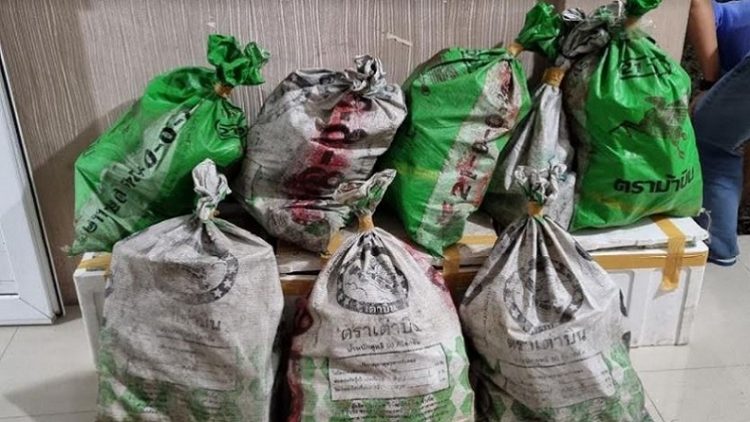 Barang bukti 324 kilogram sabu asal Thailand yang dikemas dalam karung saat diamankan BNN. (Foto: Istimewa)