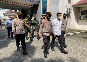 Kapolda Sumut, Irjen. Pol. Drs. R. Z. Panca Putra S, M.Si, saat kunjungan kerja ke Kota Pematangsiantar, dalam pengecekan pelaksanaan PPKM Level 4, Kamis (12/8/2021) sores tadi, sekira pukul 14.30 WIB.