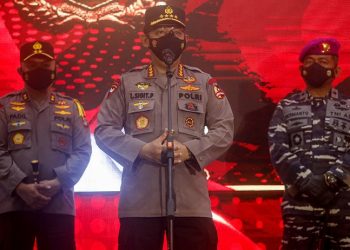 Kapolri Jenderal Listyo Sigit Prabowo memimpin upacara Korps Raport atau kenaikan pangkat setingkat lebih tinggi terhadap 26 perwira tinggi Polri, Selasa (10/8/2021). (Foto: MNC Portal Indonesia)