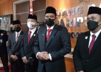 Bobby Nasution setelah menghadiri rapat di DPRD Medan. (Datuk/detikcom)