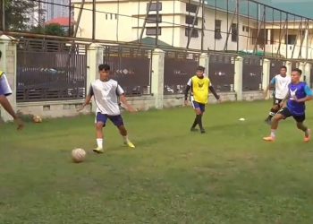 Para pemain PSMS Medan saat latihan rutin di Stadion Kebun Bunga, Kota Medan. (Foto: iNews/Ahmad Ridwan Nasution)