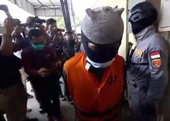 Pelaku pembunuhan PSK di Lampung Selatan ditangkap polisi. Pelaku RS mengaku sakit hati dengan pelayanan korban. (Foto: MNC Portal/Andres Afandi)