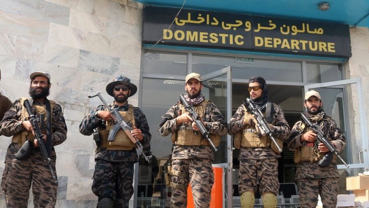 Taliban forces stand guard a day after the U.S. troops withdrawal from Hamid Karzai international airport n Kabul, Afghanistan August 31, 2021. REUTERS/Stringer  NO RESALES. NO ARCHIVE