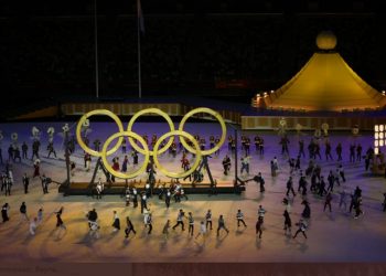 Seremoni pembukaan Olimpiade Tokyo 2020 yang resmi dilakukan Kaisar Naruhito, Jumat (23/7/2021). (Foto: Twitter @Tokyo2020)