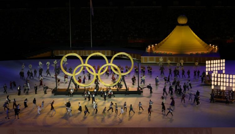 Seremoni pembukaan Olimpiade Tokyo 2020 yang resmi dilakukan Kaisar Naruhito, Jumat (23/7/2021). (Foto: Twitter @Tokyo2020)