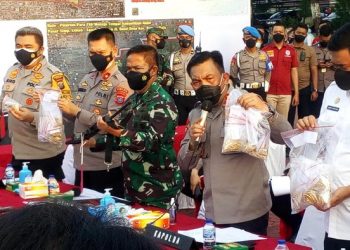 Konferensi pers penangkapan perampok toko emas di Medan. (Datuk Haris Molana/detikcom)