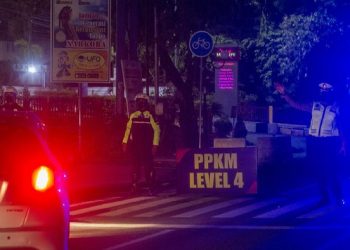 Foto: Ilustrasi penerapan PPKM level 4 (ANTARA FOTO/BAYU PRATAMA S)