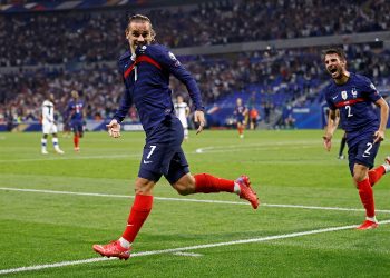 Timnas Prancis menang 2-0 atas Finlandia pada laga lanjutan Grup D Kualifikasi Piala Dunia 2022 Zona Eropa. Griezmann tampil sebagai pahlawan. (foto: REUTERS)