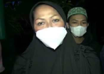 Mimin Mintarsih, istri kedua Yosef Hidayah angkat bicara terkait pembunuhan ibu dan anak di Subang. Mimin membantah pernah meneror korban Tuti. (Foto: iNews/YUDY HERYAWAN JUANDA)