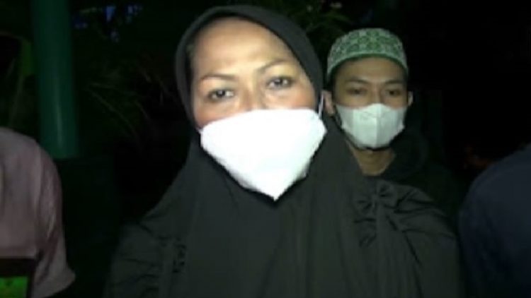 Mimin Mintarsih, istri kedua Yosef Hidayah angkat bicara terkait pembunuhan ibu dan anak di Subang. Mimin membantah pernah meneror korban Tuti. (Foto: iNews/YUDY HERYAWAN JUANDA)