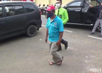 Foto: Yosep, saat mendatangi Polres Subang (Dian Fiirmansyah/detikcom).