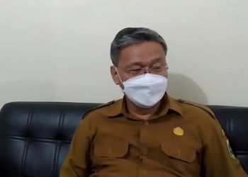 Kepala SMK Negeri 5 Tangerang Nurhali menceritakan sumber harta kekayaannya yang rutin dilaporkan ke KPK. (Foto: Isty Maulidya)