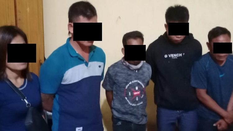 Kelima tersangka saat diamankan di Mapolresta Deliserdang. (Foto: istimewa)