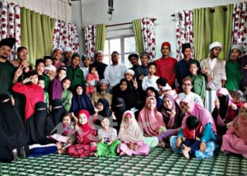 Keluarga yang memiliki 24 anak. Foto: mStar