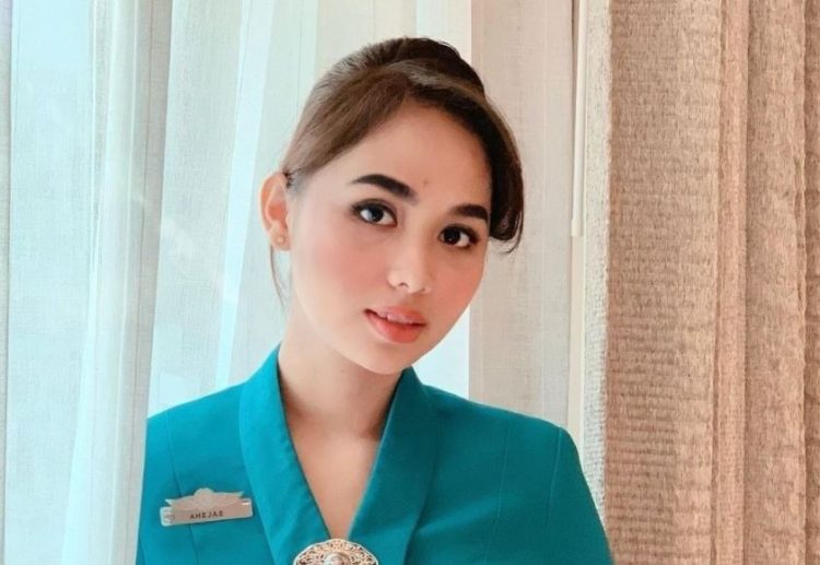 Gaya rambut pramugari cantik nan memesona (Foto: Instagram/@s.anadja)