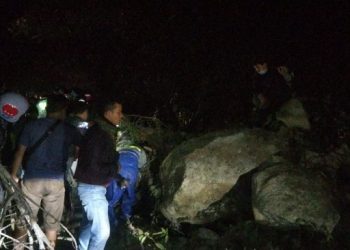 Jalur Medan-Berastagi Putus Akibat Longsor. [Ist]