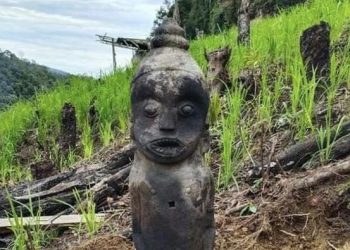 Penemuan patung kuno di Labura, Sumut (Foto: Dokumen Facebook Laburaku)