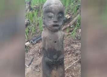 Patung diduga peninggalan sejarah ditemukan di Labura. [Ist]