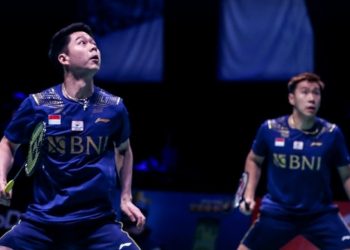 Ganda putra Indonesia, Kevin Sanjaya dan Marcus Gideon saat bertanding di Piala Thomas 2020. (Foto: Twitter/@INABadminton)