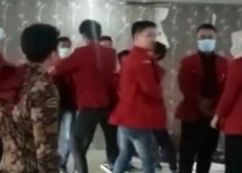 Tangkapan gambar video kericuhan IMM Fakultas Hukum UMSU. [Ist]