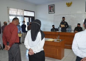 Foto: Direksi PUD Pasar Medan menindak tegas jajarannya usai viralnya video wanita diduga maling diarak di Pusat Pasar Medan. Direksi mencopot kepala pasar tersebut. (dok Istimewa)