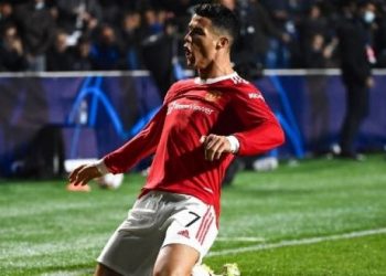 Pemain Manchester United Portugal Cristiano Ronaldo merayakan gol keduanya pada pertandingan sepak bola grup F Liga Champions UEFA antara Atalanta dan Manchester United di stadion Azzurri d'Italia, di Bergamo, pada 2 November 2021. Marco BERTORELLO / AFP
