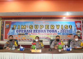 Kunjungan kerja Tim Sipervisi Operasi Zebra Toba 2021 yang dipimpin Ketua Tim Supervisi, AKBP Hilman Wijaya S.I.K, MH, bersama rombongan, Kamis (25/11/2021), di Aula Wdidya Satya Brata Polres Pematamngsiantar.