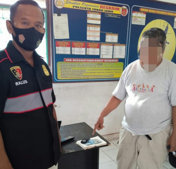 Foto pelaku judi Togel yang diamankan Polsekta Tanah Jawa.