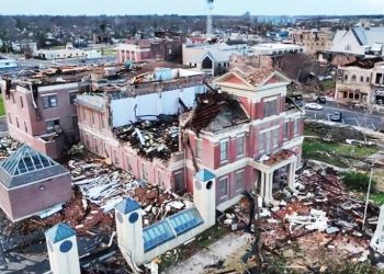 Drone menangkap kehancuran yang terjadi di Kentucky, AS setelah diterjang tornado. Foto/NBC News