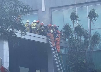 Dua korban tewas dalam kebakaran di Gedung Cyber 1, Mampang, Jakarta Selatan, diketahui masih berstatus pelajar salah satu SMK di Kota Depok.Foto/SINDOnews/Dok