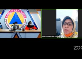 Wakil Bupati Lumajang Indah Amperawati dalam konferensi pers secara daring tentang perkembangan dampak letusan Gunung Semeru, Sabtu (4/12/2021).